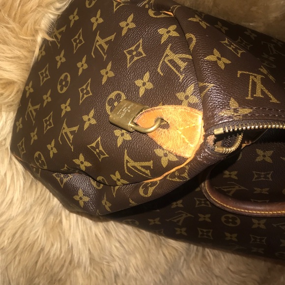 - LV Speedy 40-Authentic - Picture 3 of 6
